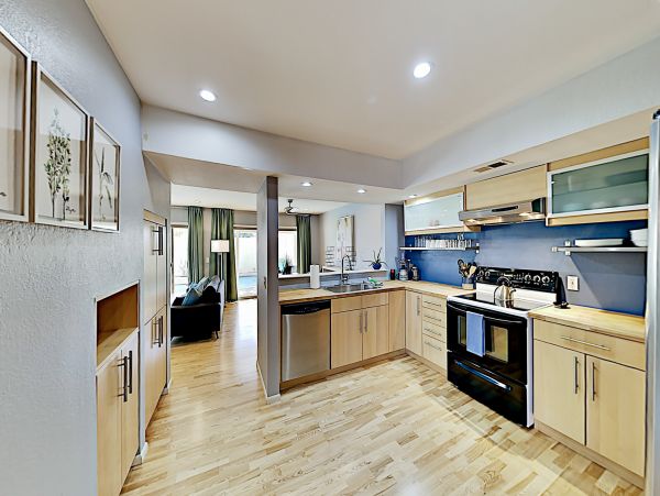 Scottsdale Home 1023648