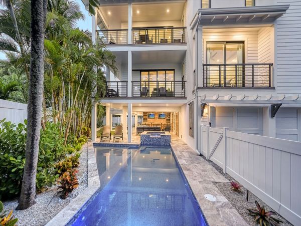 Luxury Siesta key  7 Bedroom Residence Pool, Spa & Elevator