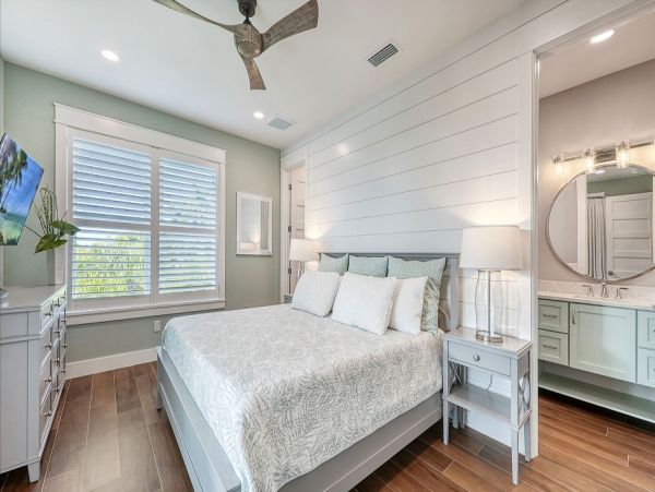 Luxury Siesta key  7 Bedroom Residence Pool, Spa & Elevator