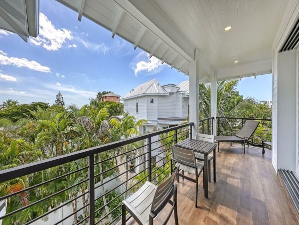 Luxury Siesta key  7 Bedroom Residence Pool, Spa & Elevator