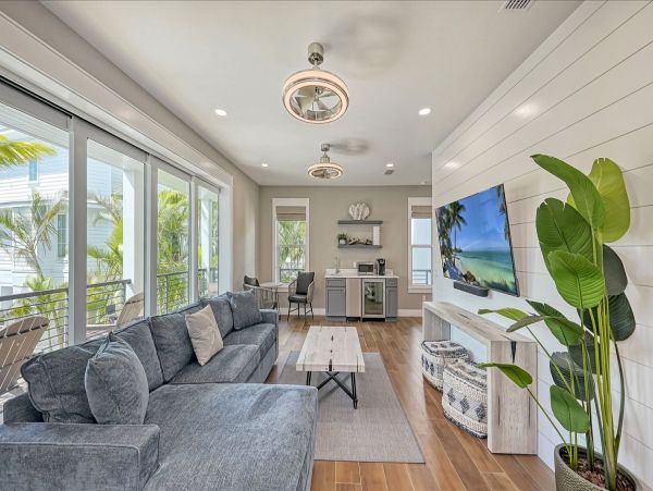 Luxury Siesta key  7 Bedroom Residence Pool, Spa & Elevator