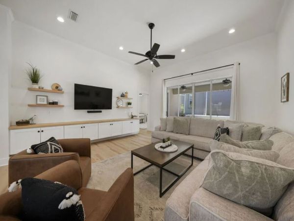 Four Bedroom Vacation Home in Destin Sleeps 13 Guests