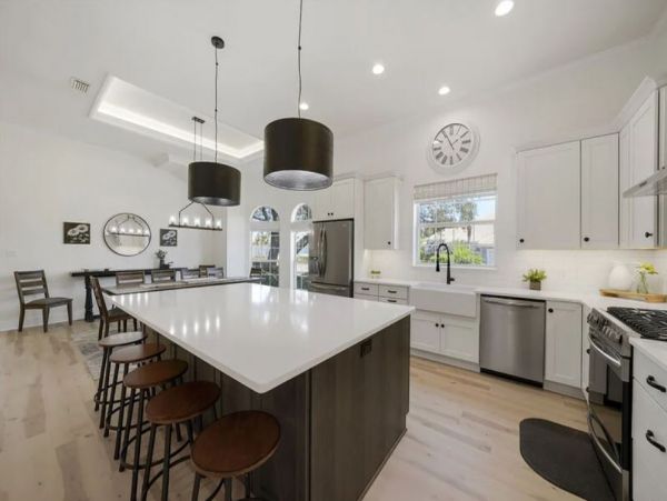 Four Bedroom Vacation Home in Destin Sleeps 13 Guests