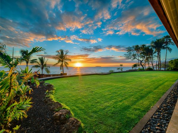 Luxury 4 Bedroom House  with Pool & Ocean View