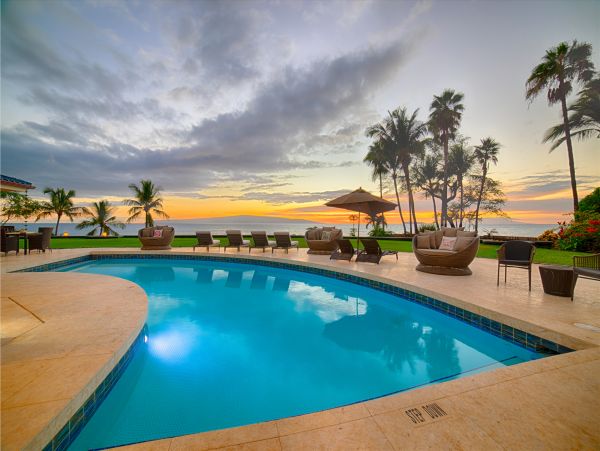 Luxury 4 Bedroom House  with Pool & Ocean View