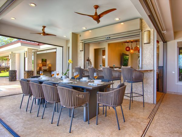 Luxury 4 Bedroom House  with Pool & Ocean View