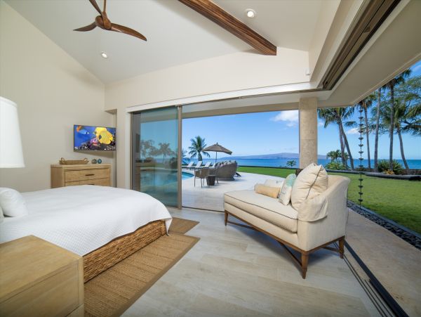 Luxury 4 Bedroom House  with Pool & Ocean View