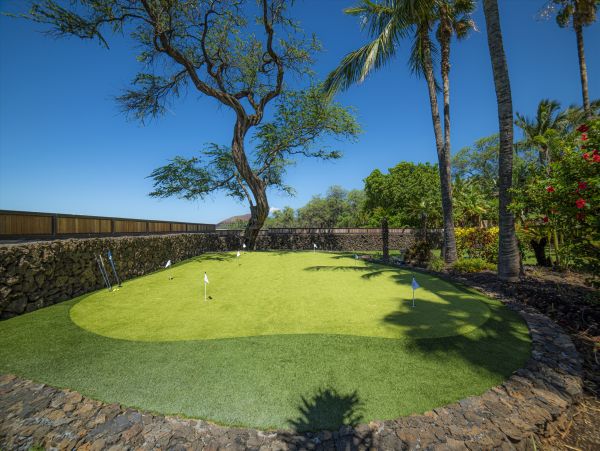 Luxury 4 Bedroom House  with Pool & Ocean View