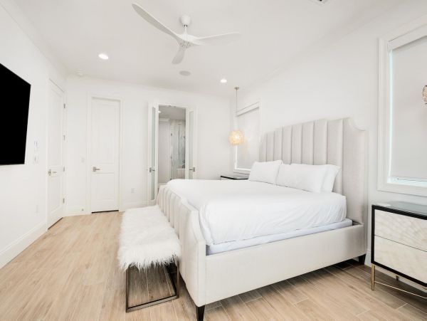 On Beach Miramar Vacation Home Ten Bedroom