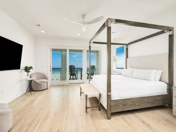 On Beach Miramar Vacation Home Ten Bedroom