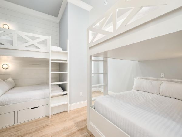 On Beach Miramar Vacation Home Ten Bedroom