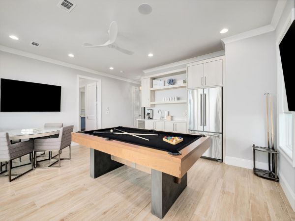 On Beach Miramar Vacation Home Ten Bedroom