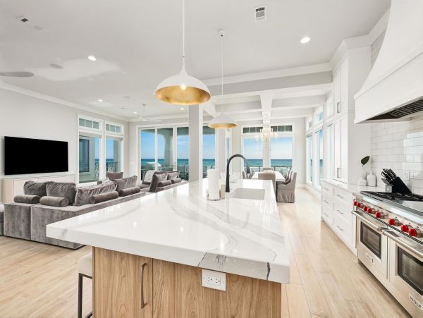 On Beach Miramar Vacation Home Ten Bedroom