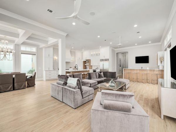 On Beach Miramar Vacation Home Ten Bedroom