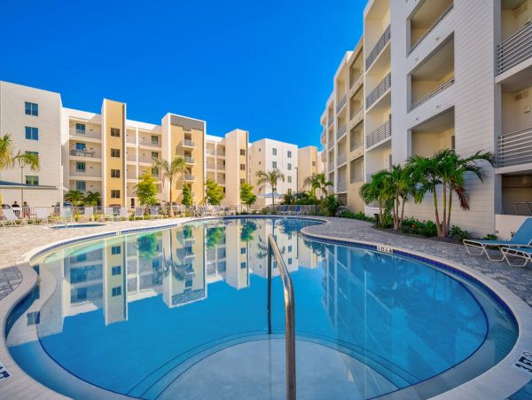 Luxury Sarasota 1 Bedroom Condo Sleeps 4
