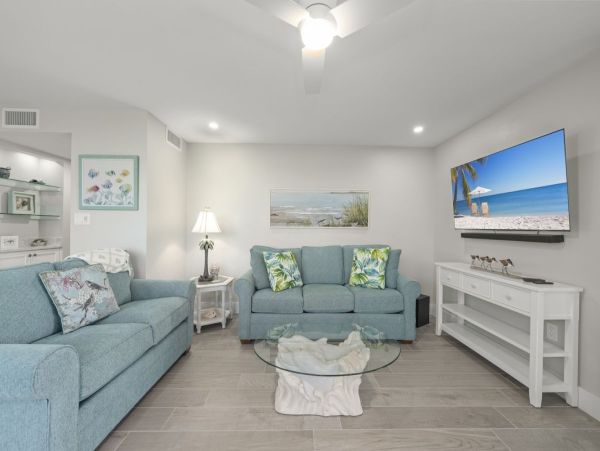 Sanibel Island Vacation Rentals -2-Bedroom Beach View Condo with Pool & Lanai