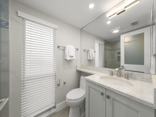 Sanibel Island Vacation Rentals -2-Bedroom Beach View Condo with Pool & Lanai