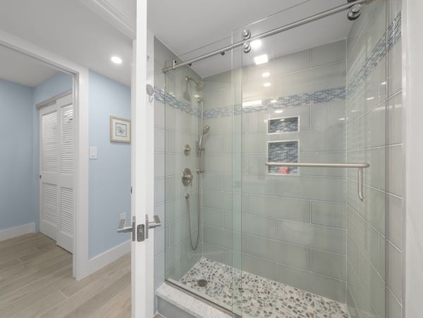 Sanibel Island Vacation Rentals -2-Bedroom Beach View Condo with Pool & Lanai