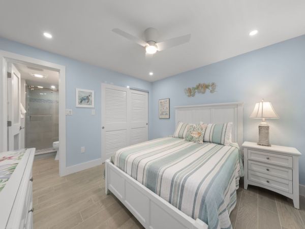 Sanibel Island Vacation Rentals -2-Bedroom Beach View Condo with Pool & Lanai