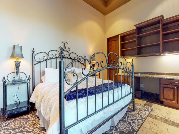 Scottsdale Home 1023823