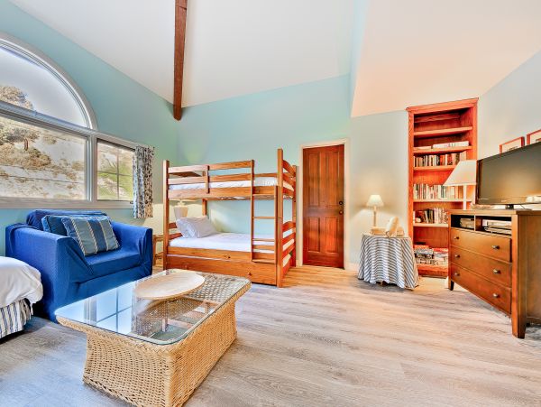 Laguna Beach Home 1023839