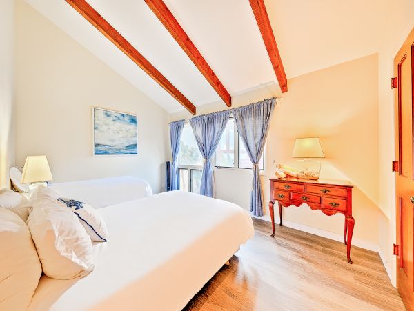 Laguna Beach Home 1023839