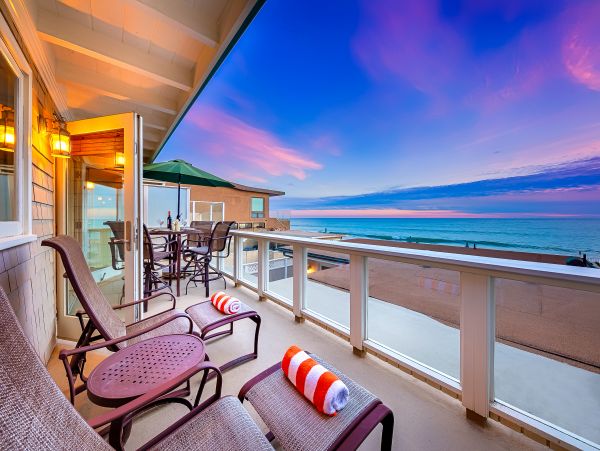 Walk to Beach Dana Point Vacation Condo Two Bedroom