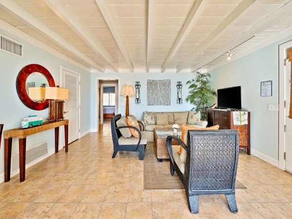 Walk to Beach Dana Point Vacation Condo Two Bedroom