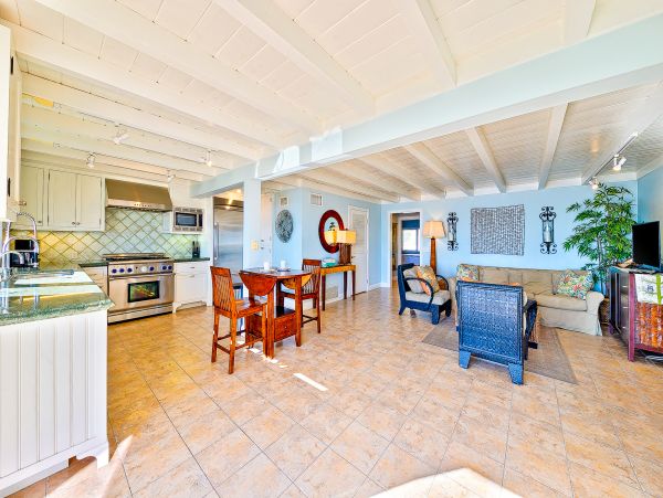Walk to Beach Dana Point Vacation Condo Two Bedroom