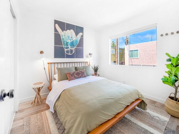 Two bedroom Condo right up from the beach