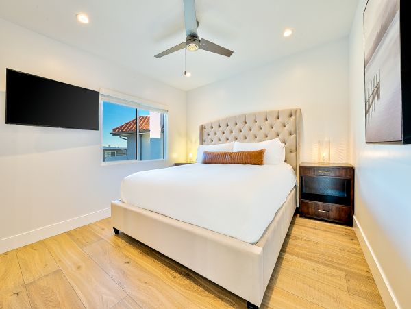 Laguna Beach Home 1023863
