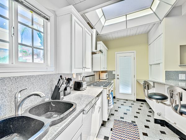 Laguna Beach Home 1023869