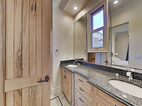Laguna Beach Home 1023879