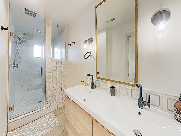 Laguna Beach Home 1023880