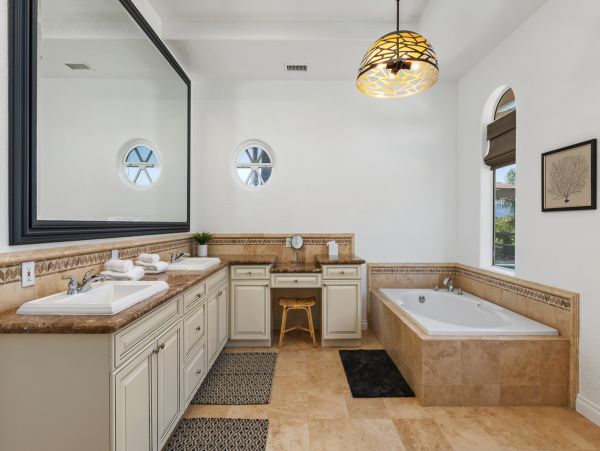 Laguna Beach Home 1023889