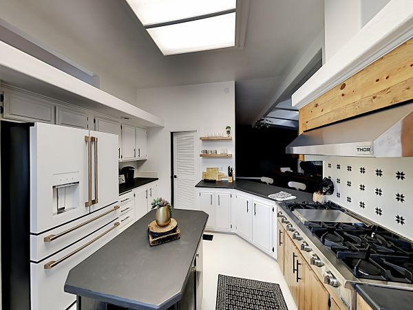 Laguna Beach Home 1023890