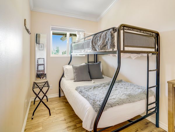 Laguna Beach Home 1023894