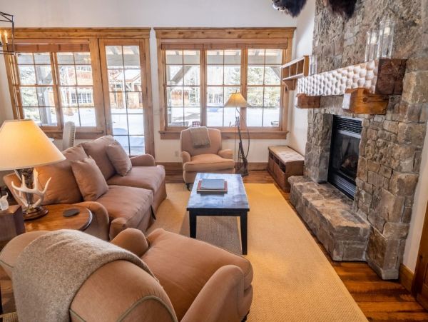 Mountain View Luxury Wilson Vacation Home 6 Bedroom with Spa