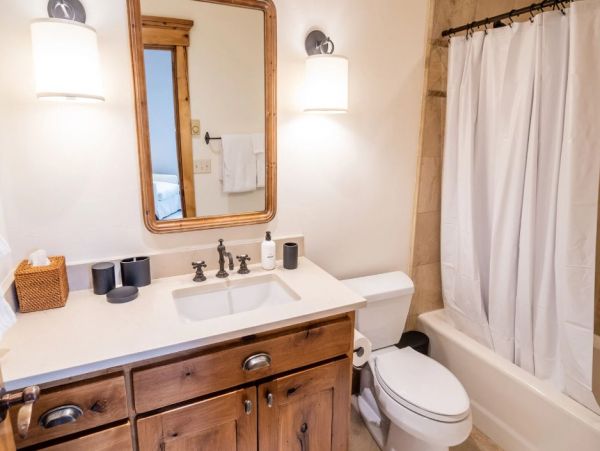Mountain View Luxury Wilson Vacation Home 6 Bedroom with Spa
