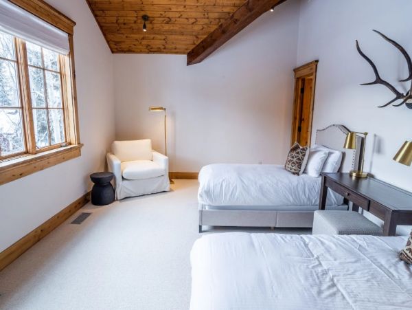 Mountain View Luxury Wilson Vacation Home 6 Bedroom with Spa