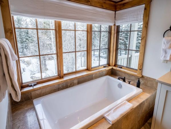 Mountain View Luxury Wilson Vacation Home 6 Bedroom with Spa