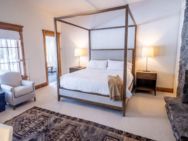 Mountain View Luxury Wilson Vacation Home 6 Bedroom with Spa