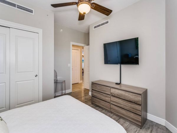 Pensacola Beach Condo 1023925