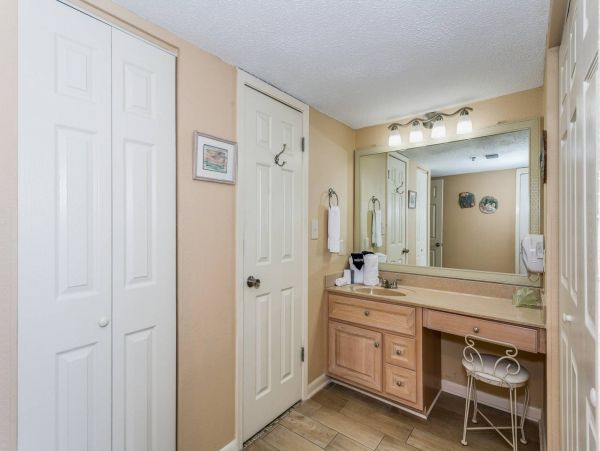 Pensacola Beach Condo 1023932
