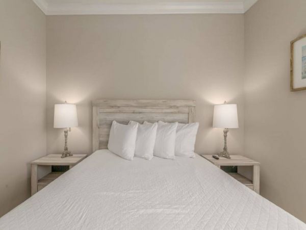 Pensacola Beach Condo 1023934