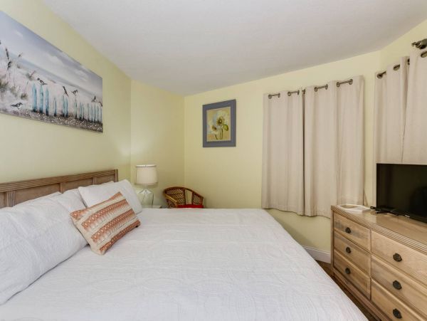 Pensacola Beach Condo 1023937