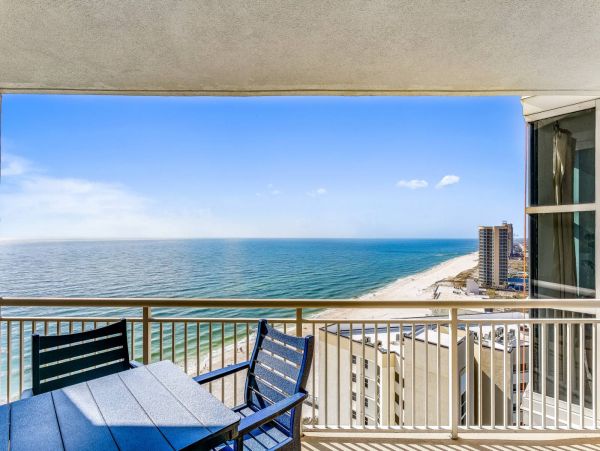 Breathtaking Views & Sunsets Three Bedroom Condo in Pensacola Beach
