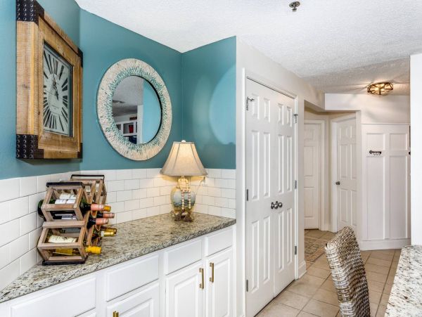 Breathtaking Views & Sunsets Three Bedroom Condo in Pensacola Beach