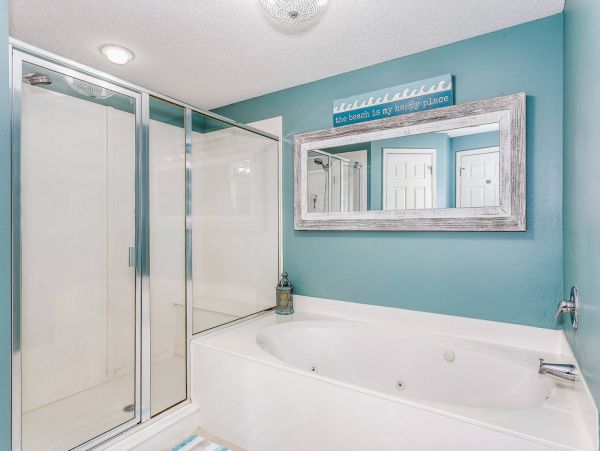 Breathtaking Views & Sunsets Three Bedroom Condo in Pensacola Beach