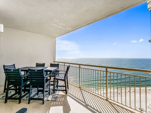Breathtaking Views & Sunsets Three Bedroom Condo in Pensacola Beach